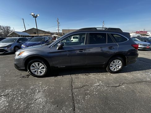 Used 2016 Subaru Outback 2.5i Premium w/ Popular Package #3 image 4