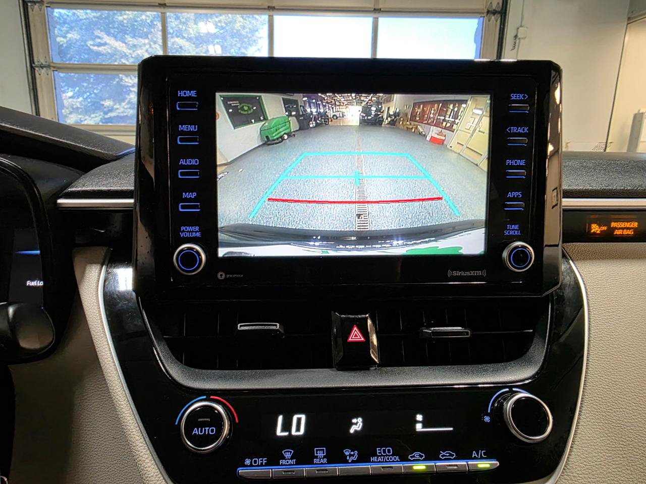 Used 2022 Toyota Corolla LE FWD image 30