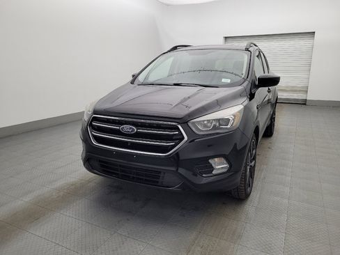 Used 2018 Ford Escape SE w/ SE Sport Appearance Package image 15