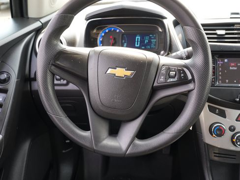 Used 2016 Chevrolet Trax LS AWD/4WD image 25