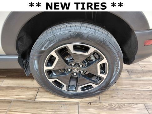 Used 2024 Ford Bronco Sport Outer Banks w/ Tech Package AWD/4WD image 24