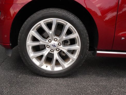 Used 2019 Ford Expedition Platinum RWD image 38
