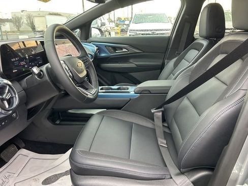 New 2026 Chevrolet Equinox EV LT image 15