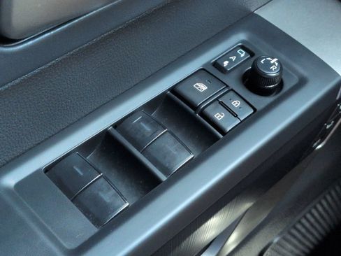 Used 2026 Toyota Sequoia Platinum AWD/4WD image 31