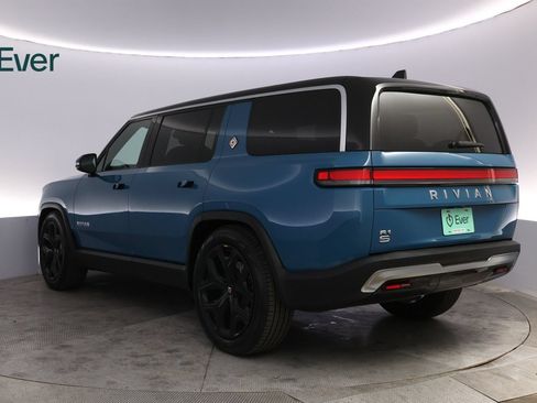 Used 2024 Rivian R1S Adventure AWD/4WD image 17