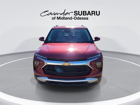 Used 2024 Chevrolet TrailBlazer LT image 3