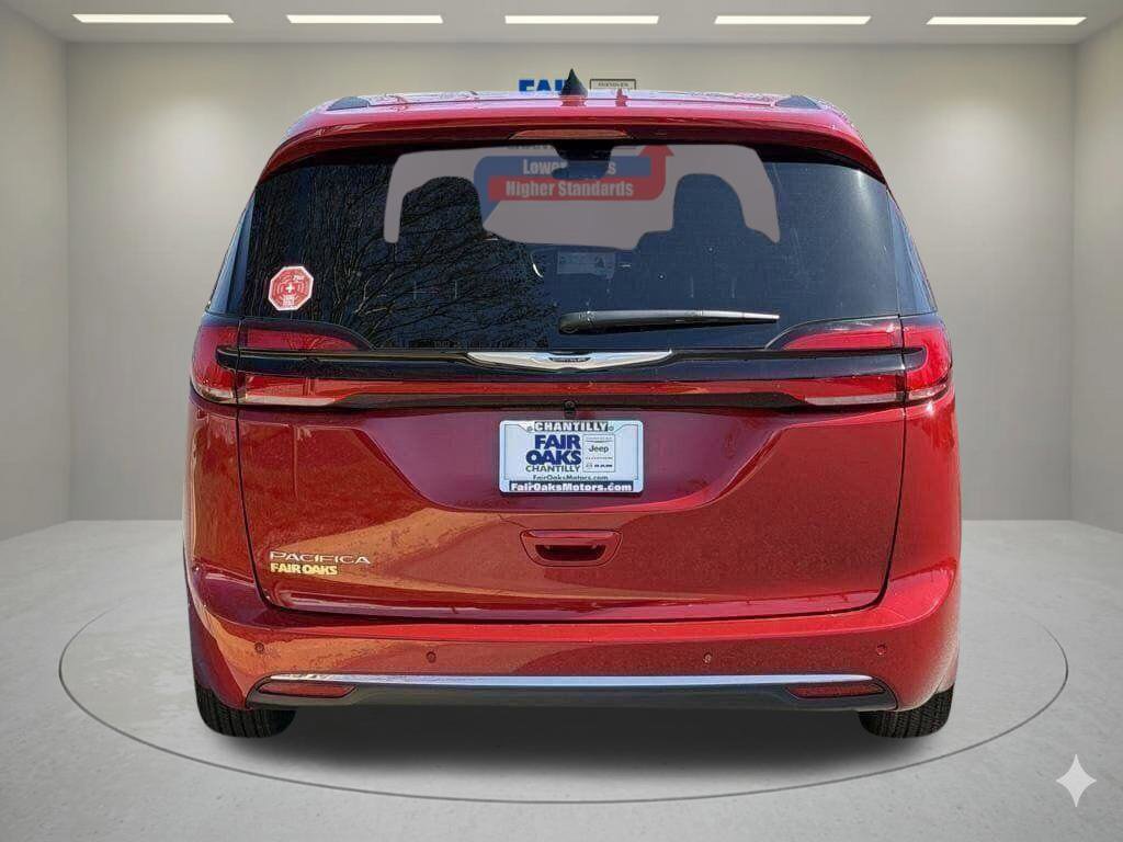New 2026 Chrysler Pacifica Select FWD image 8