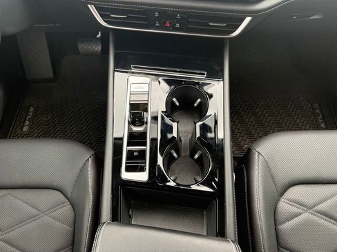 Used 2024 Volkswagen Atlas SE w/ Panoramic Sunroof Package AWD/4WD image 25