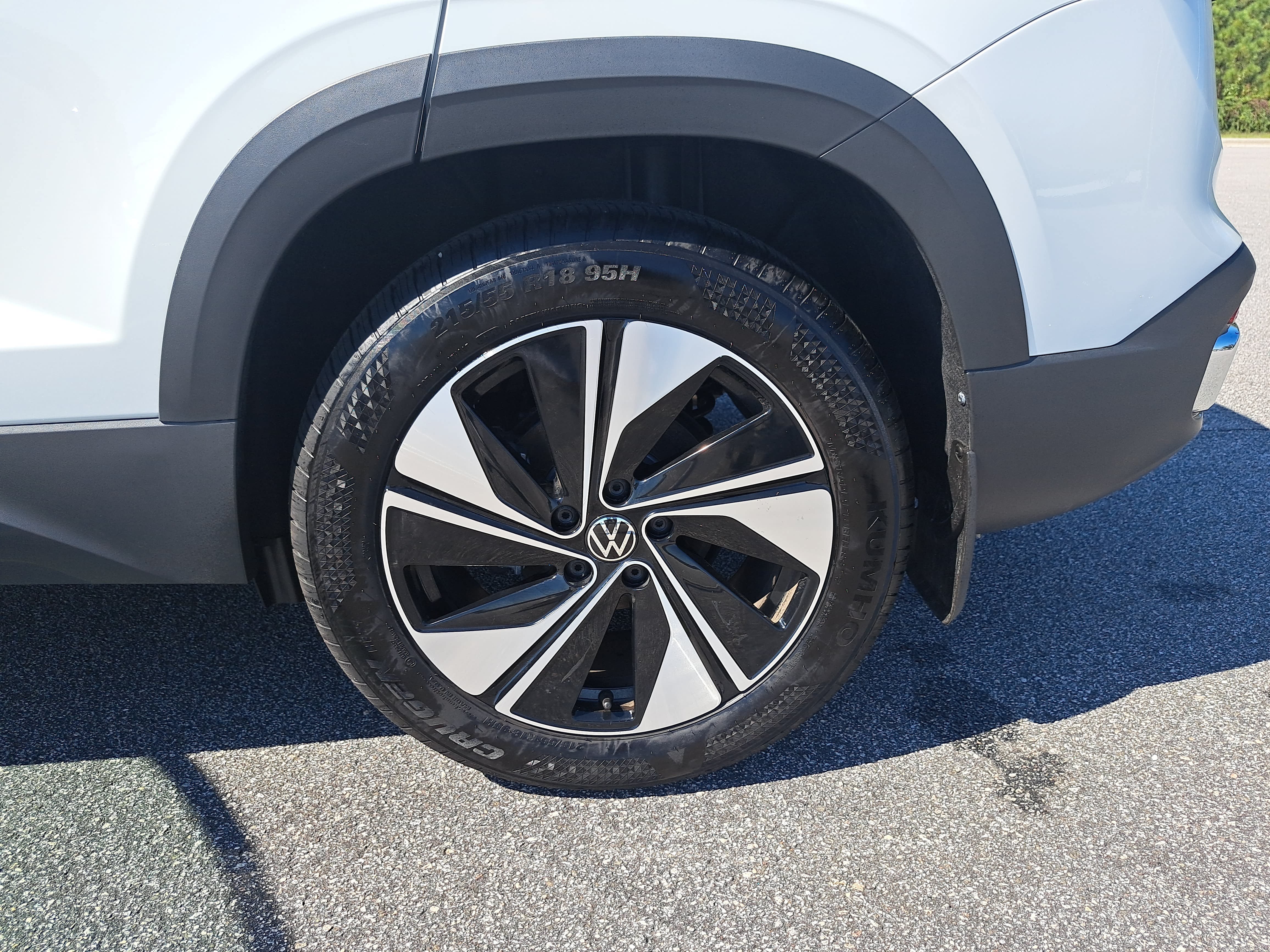 Certified 2026 Volkswagen Taos SE AWD/4WD image 33