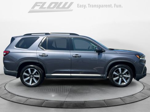 Certified 2025 Honda Pilot Touring image 8