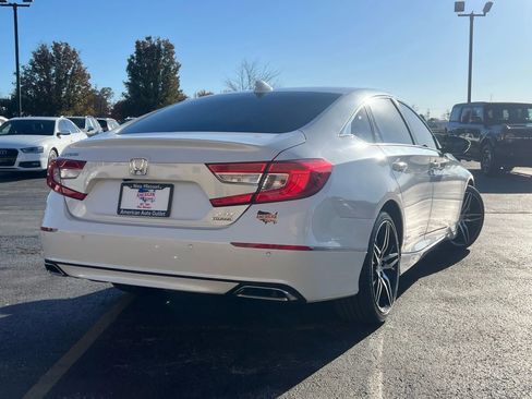 Used 2021 Honda Accord Touring image 11