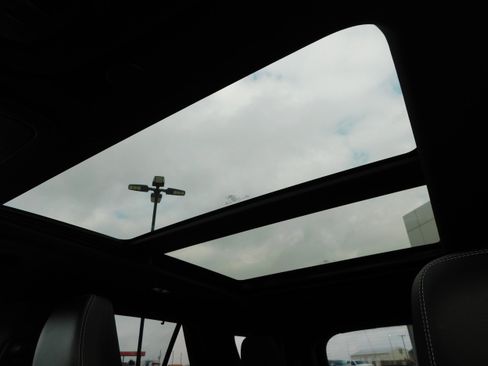 Used 2021 Ford Explorer ST w/ Equipment Group 401A image 18