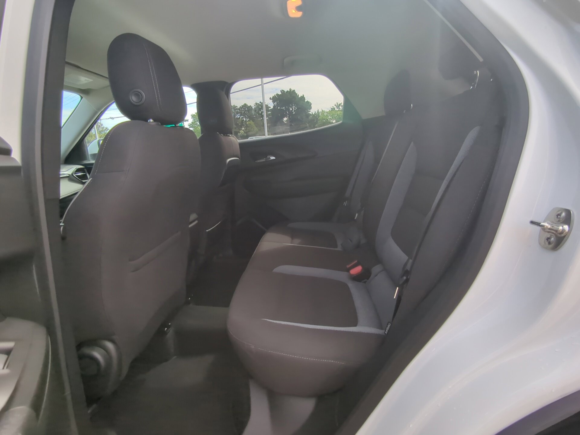 Used 2025 Chevrolet TrailBlazer LT AWD/4WD image 11