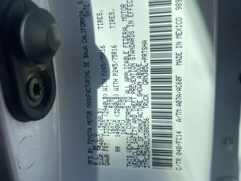 Used 2020 Toyota Tacoma SR5 image 25