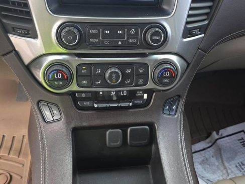 Used 2018 Chevrolet Tahoe LT image 10