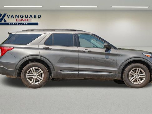 Used 2023 Ford Explorer XLT w/ Equipment Group 202A image 12