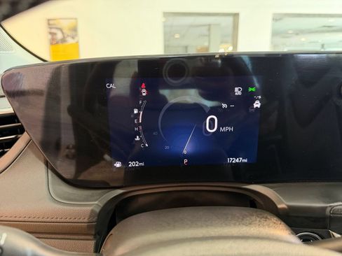 Used 2026 Buick Encore GX Preferred AWD/4WD image 39
