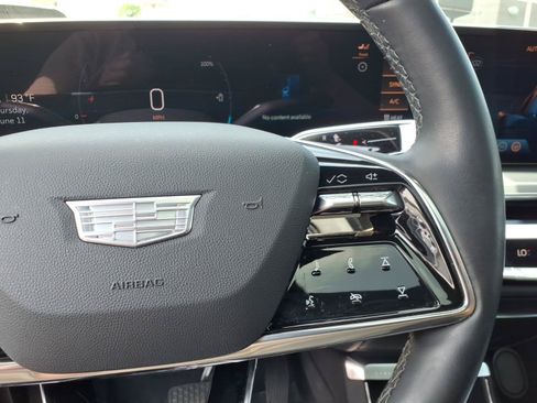 Certified 2024 Cadillac Lyriq Luxury AWD/4WD image 25