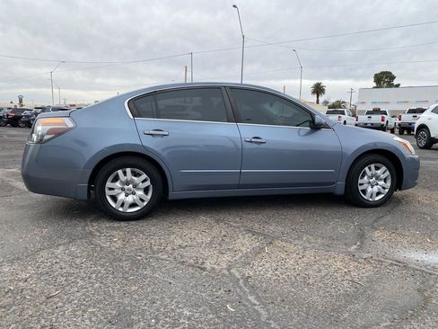Used 2010 Nissan Altima 2.5 S image 6