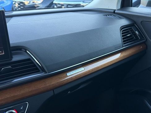 Used 2021 Audi Q5 2.0T Premium w/ Convenience Package image 23