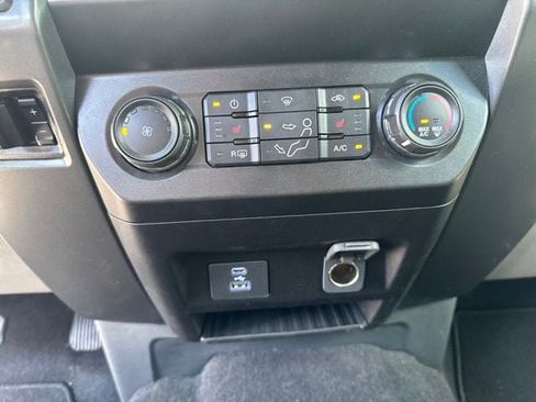 Certified 2022 Ford F250 XLT w/ XLT Premium Package AWD/4WD image 19