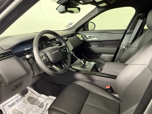 New 2026 Land Rover Range Rover Velar Dynamic SE image 4