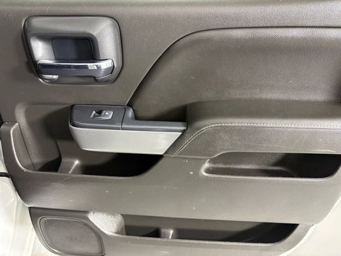 Used 2018 Chevrolet Silverado 1500 LT w/ All Star Edition image 16