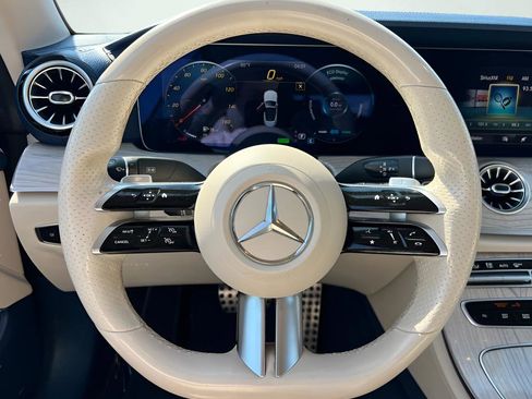 Used 2021 Mercedes-Benz E 450 Cabriolet image 35