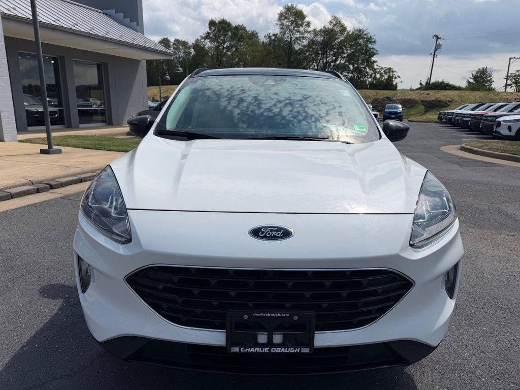 Certified 2022 Ford Escape SEL w/ SEL Stealth AWD Package image 8