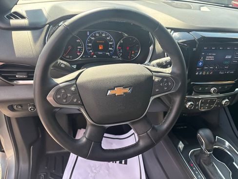 Used 2023 Chevrolet Traverse Premier AWD/4WD image 24