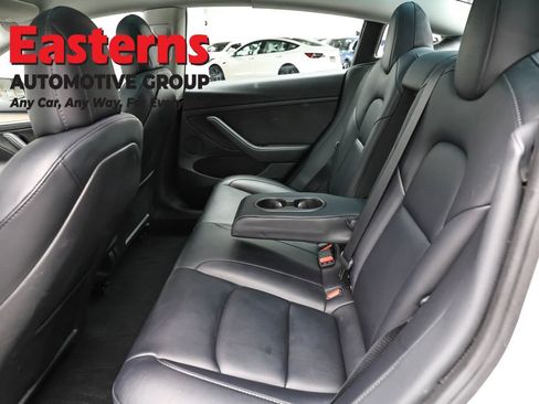 Used 2023 Tesla Model 3 Standard Range image 19