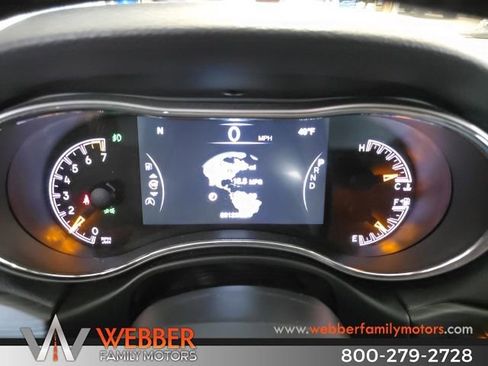 Used 2020 Jeep Grand Cherokee Limited image 28