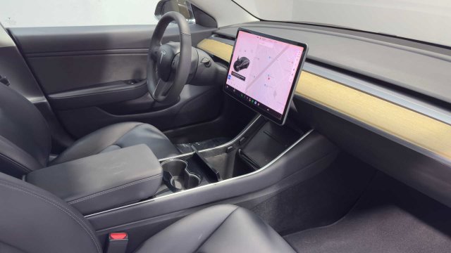 Used 2019 Tesla Model 3 Standard Range Plus RWD image 11