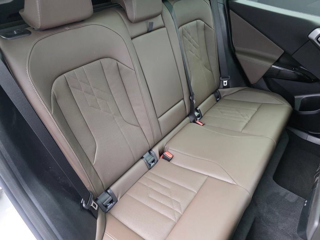 Used 2026 BMW X3 xDrive30i w/ Premium Package AWD/4WD image 25