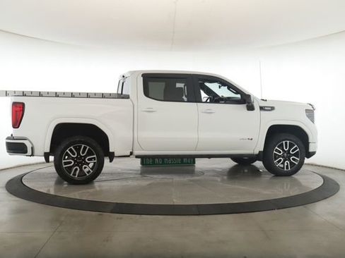 Used 2024 GMC Sierra 1500 AT4 w/ Technology Package image 6