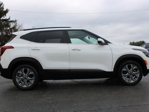 Used 2024 Kia Seltos S image 3