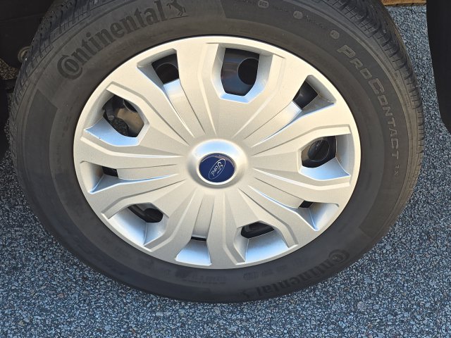 Used 2022 Ford Transit Connect XL FWD image 9