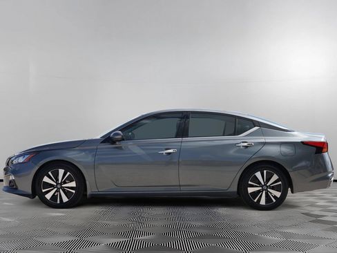 Used 2019 Nissan Altima 2.5 SV FWD image 7