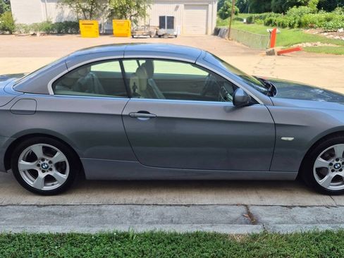 Used 2010 BMW 328i Convertible RWD image 12