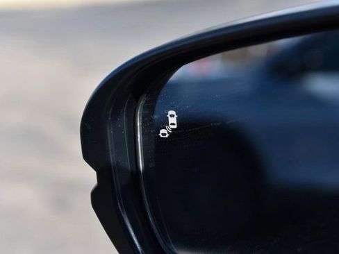 Used 2025 Honda CR-V EX-L image 10