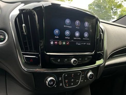 Used 2023 Chevrolet Traverse LT AWD/4WD image 39