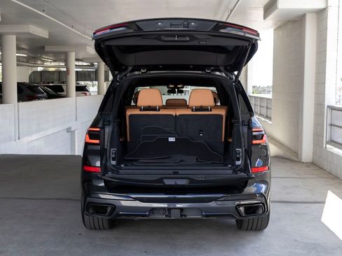 Certified 2024 BMW X7 xDrive40i w/ M Sport Package image 23