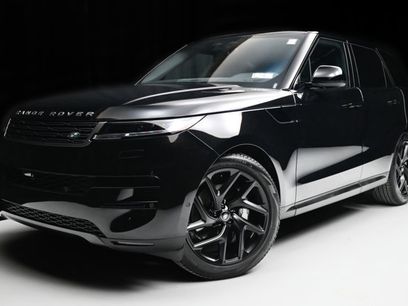 Used 2025 Land Rover Range Rover Sport SE