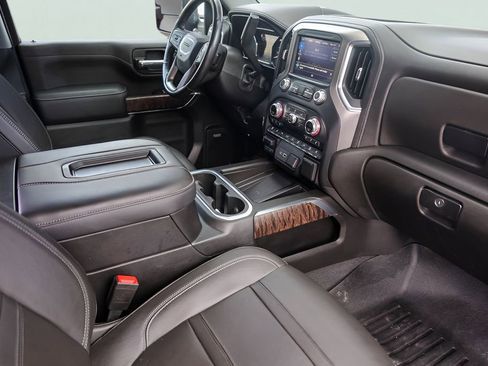 Used 2022 GMC Sierra 3500 Denali w/ Technology Package AWD/4WD image 34