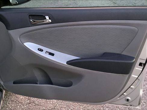 Used 2012 Hyundai Accent GLS w/ Premium Pkg 3 image 21