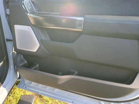 New 2026 Ford F250 Platinum image 22