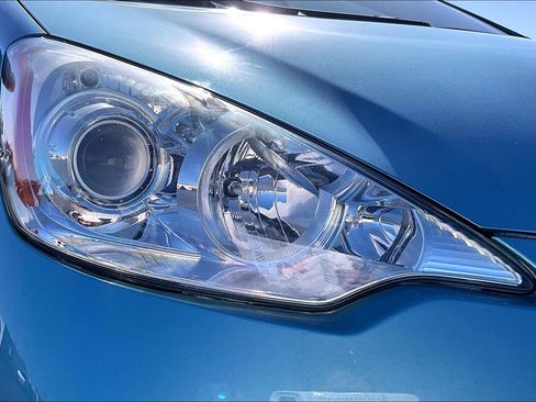 Used 2014 Toyota Prius C One image 26