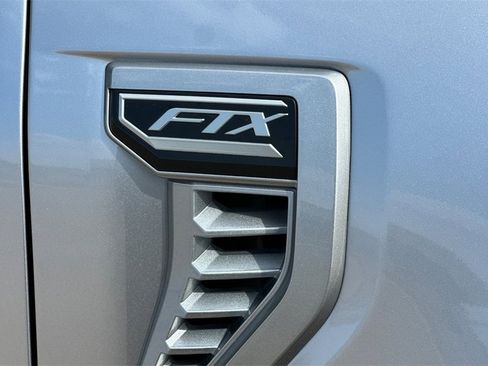 Used 2022 Ford F150 Lariat w/ Equipment Group 502A High image 29