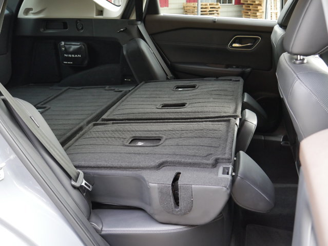 Certified 2023 Nissan Rogue Platinum w/ Platinum Premium Package AWD/4WD image 29