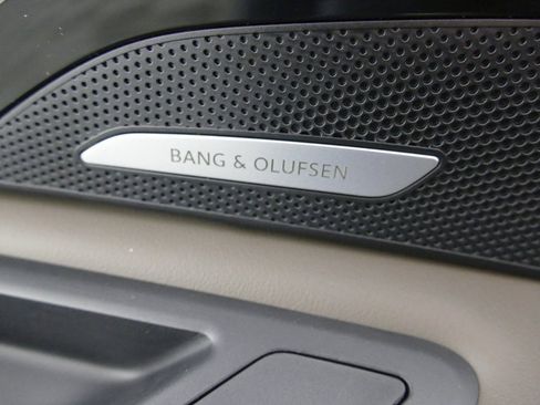 New 2025 Audi Q5 Premium Plus image 12